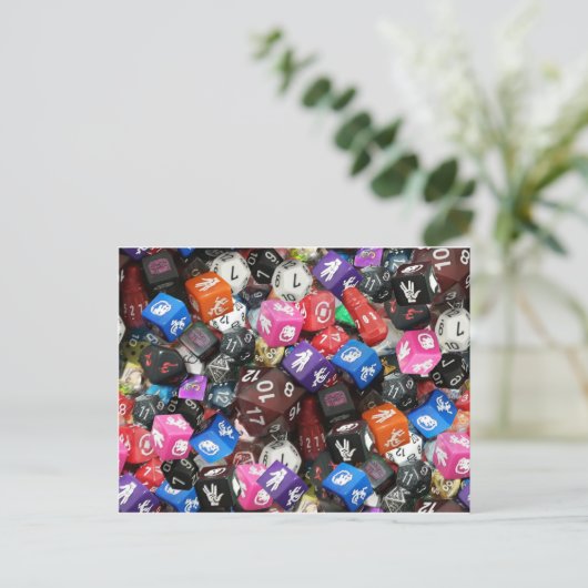 Carte Postale d20 dés (Debout devant)