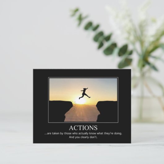 Carte postale d'actions (Debout devant)