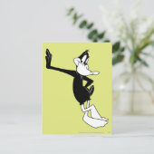 Carte Postale DAFFY DUCK™ penché contre un mur (Debout devant)