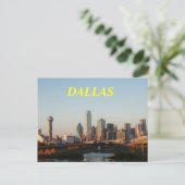 CARTE POSTALE DALLAS (Debout devant)