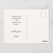 Carte Postale Dame dans une robe jaune, Joyeux Anniversaire (Dos)