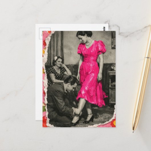 Carte Postale Dame modèle de robe Collage de médias mixtes améli (Devant/Arrière en situation)