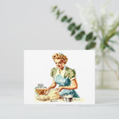 Carte Postale Dame Rétro en Cuisine (Debout devant)