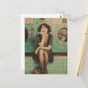 Carte Postale Dame rétro s'ennuie assise à la laverie automatiqu