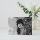 Carte Postale dame vampire (Debout devant)