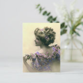 Carte Postale Dame victorienne (Debout devant)