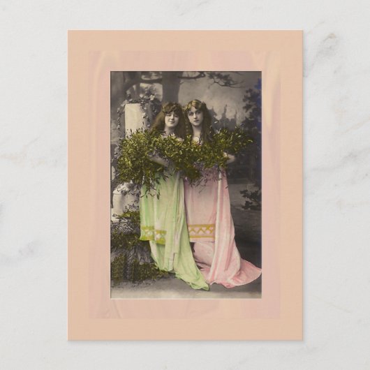 Carte Postale dames victoriennes avec des fleurs dans le cimetiè (Devant)