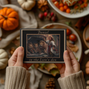 Carte Postale Daniel debout dans les lions d'aspect antique