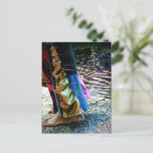 CARTE POSTALE DANSE SOLES (Debout devant)