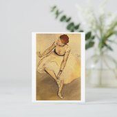 Carte Postale Danseuse par Edgar Degas (Debout devant)