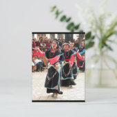 Carte Postale Danseuses tibétaines Costume traditionnel (Debout devant)