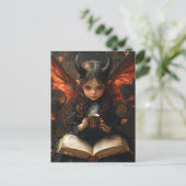 Carte Postale Dark Angel avec café et livre (Debout devant)