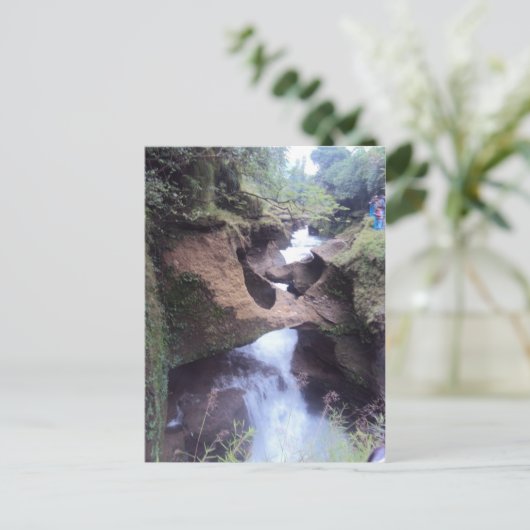 Carte Postale Davies Fall Pokhara (Debout devant)