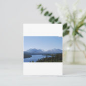 CARTE POSTALE DE BELLES MONTAGNES (Debout devant)