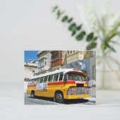 Carte postale de bus maltais (Debout devant)