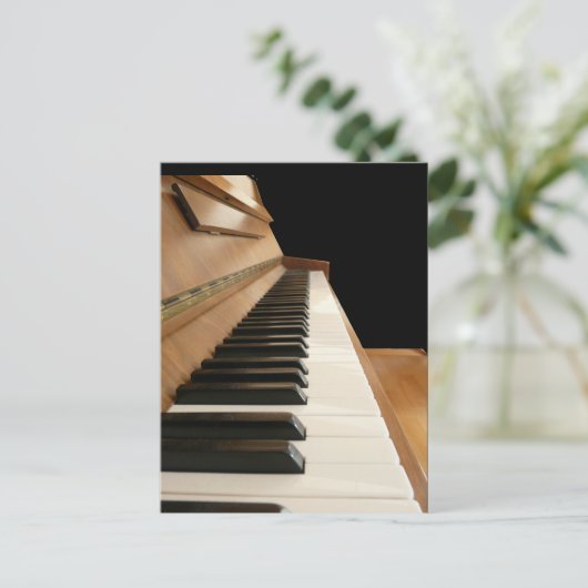 Carte postale de clavier de piano (Debout devant)
