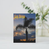 Carte postale de coucher du soleil de palmier de (Debout devant)