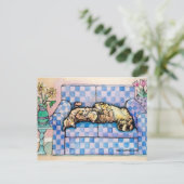 Carte postale de deux chats tabby endormis (Debout devant)