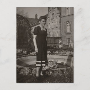 Carte postale de femme vintage