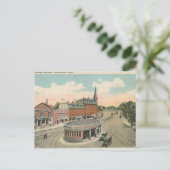 Carte postale de Harvard Square, années 1920 (Debout devant)