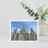 Carte postale de la cathédrale de Barcelone (Debout devant)