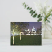 Carte postale de la cathédrale Saint-Paul (Debout devant)