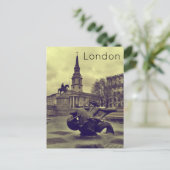 Carte postale de la place Trafalgar (Debout devant)