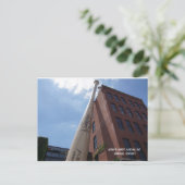 Carte postale de la plus grande batte de baseball (Debout devant)