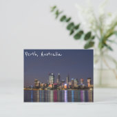 Carte postale de la ville de Perth (Debout devant)