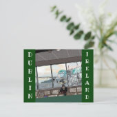 Carte postale de l'aéroport de Dublin Irlande (Debout devant)