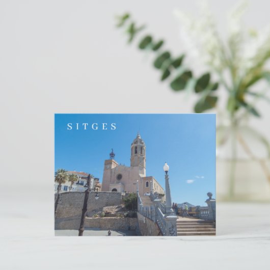 Carte postale de l'église de Sitges (Debout devant)