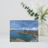 Carte postale de l'île de Komodo (Debout devant)