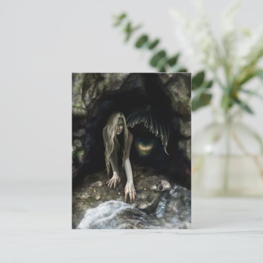 Carte Postale De l'obscurité (Debout devant)