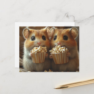 Carte Postale De mignons hamsters avec du pop-corn