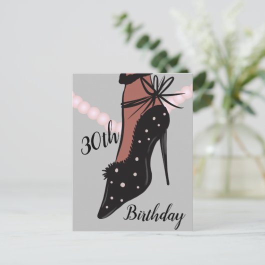 Carte postale de mode de femme de 30 ans avec talo (Debout devant)