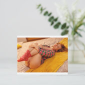 Carte postale de modèle de lingerie mignonne (Debout devant)