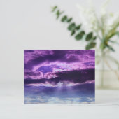 Carte postale de nuages violets (Debout devant)