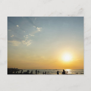 Carte postale de paysage de plage moderne dans la