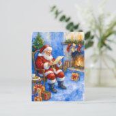 Carte postale de Père Noël lisant des lettres au c (Debout devant)