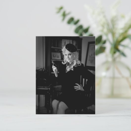 Carte postale de poison (Debout devant)