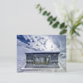 Carte postale de tombeau gothique (Debout devant)