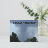 Carte postale de tornade du Kansas (Debout devant)