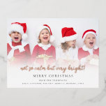 Carte Postale De Vacances En Aluminium Amusant Pas Si Calme Mais Très Lumineux Script Pho<br><div class="desc">Amusant Pas Si Calme Mais Très Lumineux Script Photo. Un design entièrement personnalisable pour Noël avec une touche humoristique et le glamour de la feuille réelle pour le slogan dans votre choix d'or, d'argent ou d'or rose. Personnalisez facilement tout le texte au besoin et remplacez l'exemple de photo par un...</div>