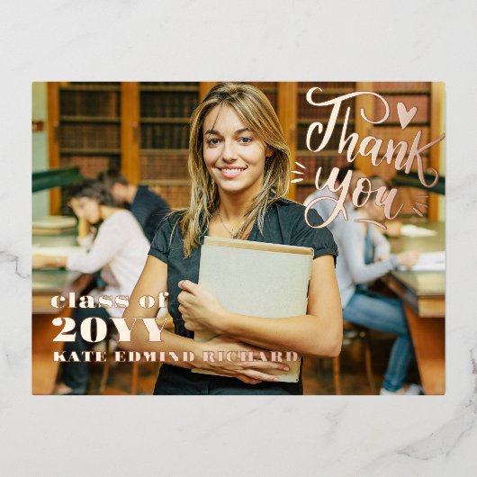 Carte Postale De Vacances En Aluminium Élégant Script Coeur Photo Graduation Merci (Recto)