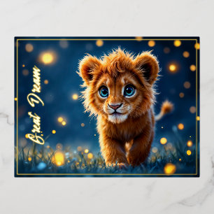 Carte Postale De Vacances En Aluminium Lion de bébé magique marchant dans une nuit d'imag