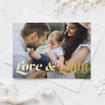 Carte Postale De Vacances En Aluminium Love and Light Retro Typography Photo Hanoukka<br><div class="desc">Amour et lumière | Envoyez vos salutations Hanoukka à votre famille et à vos amis avec cette carte postale Hanoukka personnalisable. Il présente une typographie rétro et audacieuse. Personnalisez cette carte Hanoukka photo en ajoutant vos détails. Cette feuille d'or Hanoukka carte postale est disponible en d'autres couleurs et cartons. Des...</div>