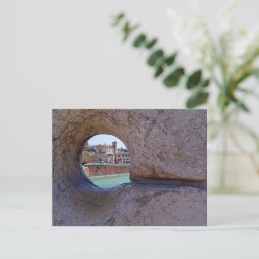 Carte postale de Vérone (Debout devant)