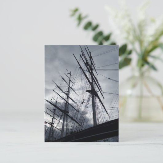 Carte postale de voilier (Debout devant)