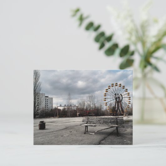 Carte Postale Dead Ferris Wheel (Debout devant)