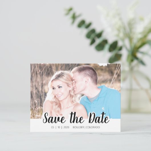 Carte Postale Découpe de script simple | Save the date (Debout devant)